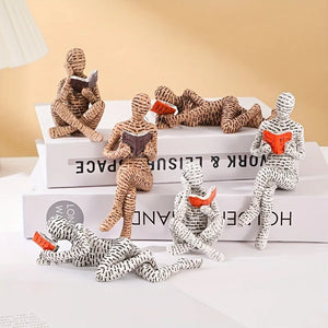 Newspaper Reader Sculpture - thumbnail 3