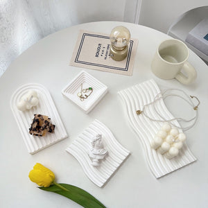 Irregular Decorative Tray Jewelry Organizer Trays Pendant Plate for Rings Display Stand Rack Photo Props Desktop Sundries Holder