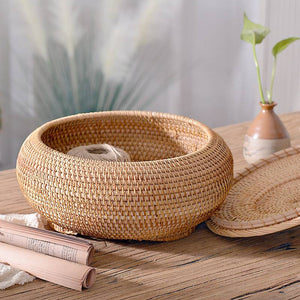 Rustic Willow Round Rattan Storage Basket: Hand-Woven Multi-Purpose Tray for Picnic, Food, and Table