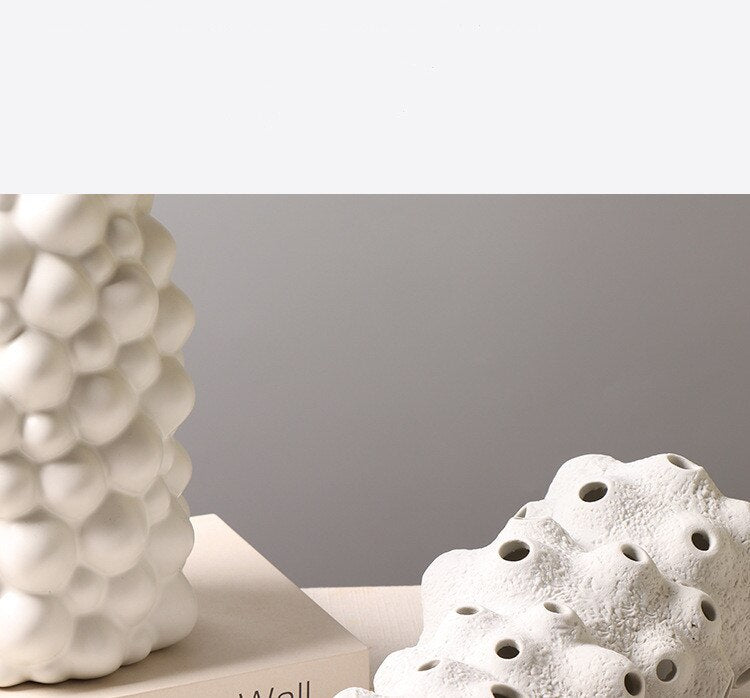 Ceramic Handicraft Ornaments Coral White Ceramic Vase Hollow Flower Vase Abstract Irregular Bump Furnishings Flower Arrangement