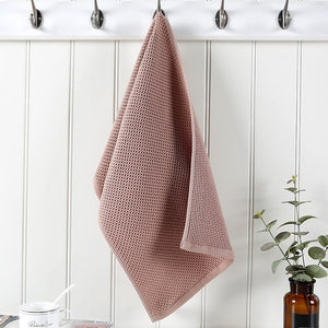 Premium 100% Cotton Hand Towels: Stylish Plaid Design for Luxurious Face Care