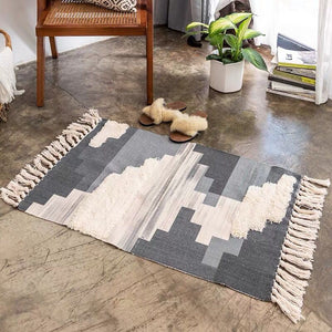 Retro Handwoven Cotton Linen Tassel Rug: Bohemian Floor Mat Tapestry