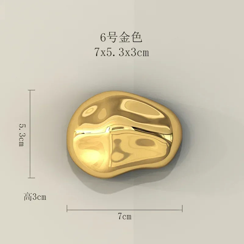 Gilded Stone-Effect Wall Accents - image 15