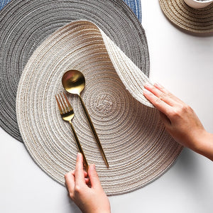 Woven Round Placemat: Heat Resistant Table Mat for Bowls, Coffee Cups, and Coasters